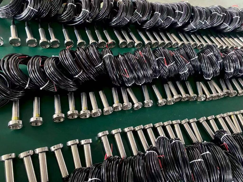 Good Pressure Core&Welding Make  Excellent Submersible Level Transmitter